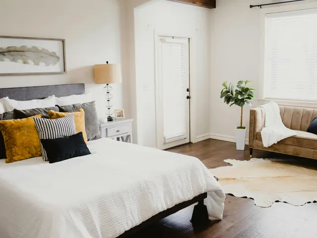 Airbnb & Short-Term Rental Turnovers